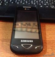 Продаю телефон на 2 сим карты Samsung